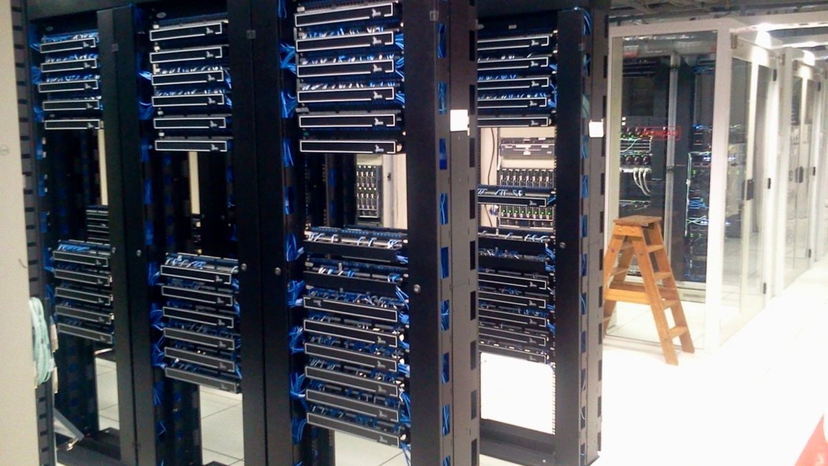 Регламенты по информационной безопасности: доступ, пароли, резервное копирование в Лангепас