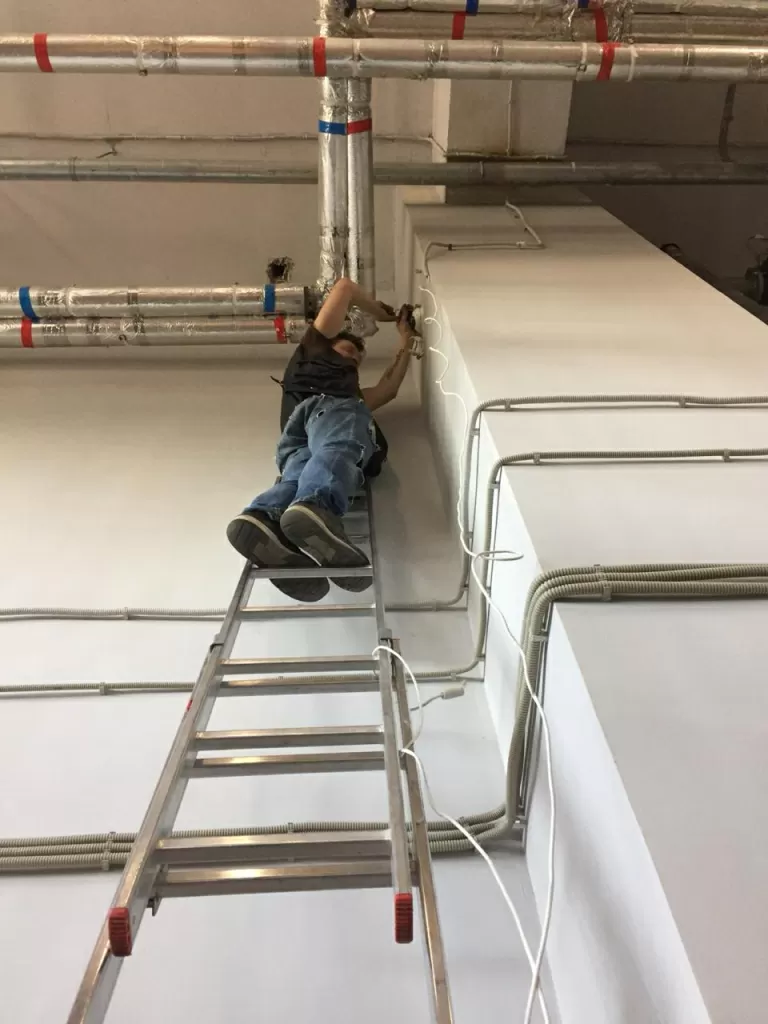318db2cb-8f70-4476-ab75-c8a5ca5e103d.jpg
